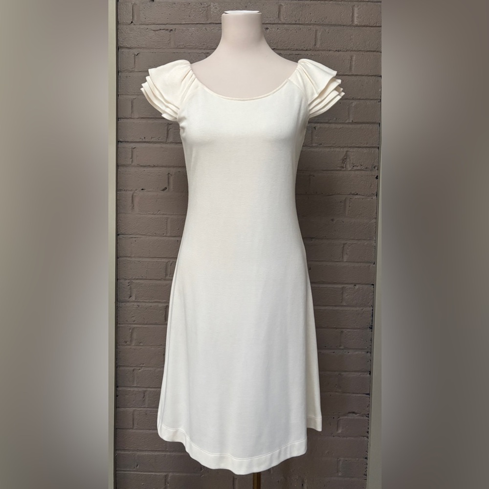 Calvin Klein NWT  ivory midi dress with a tiered short sleeve 6